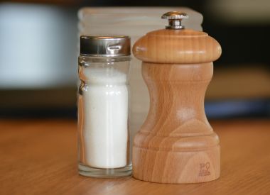 Salt & Pepper Shakers/ Mills